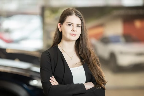 Elena Hustedt - in Ausbildung bei Autohaus Hempel in Braunschweig